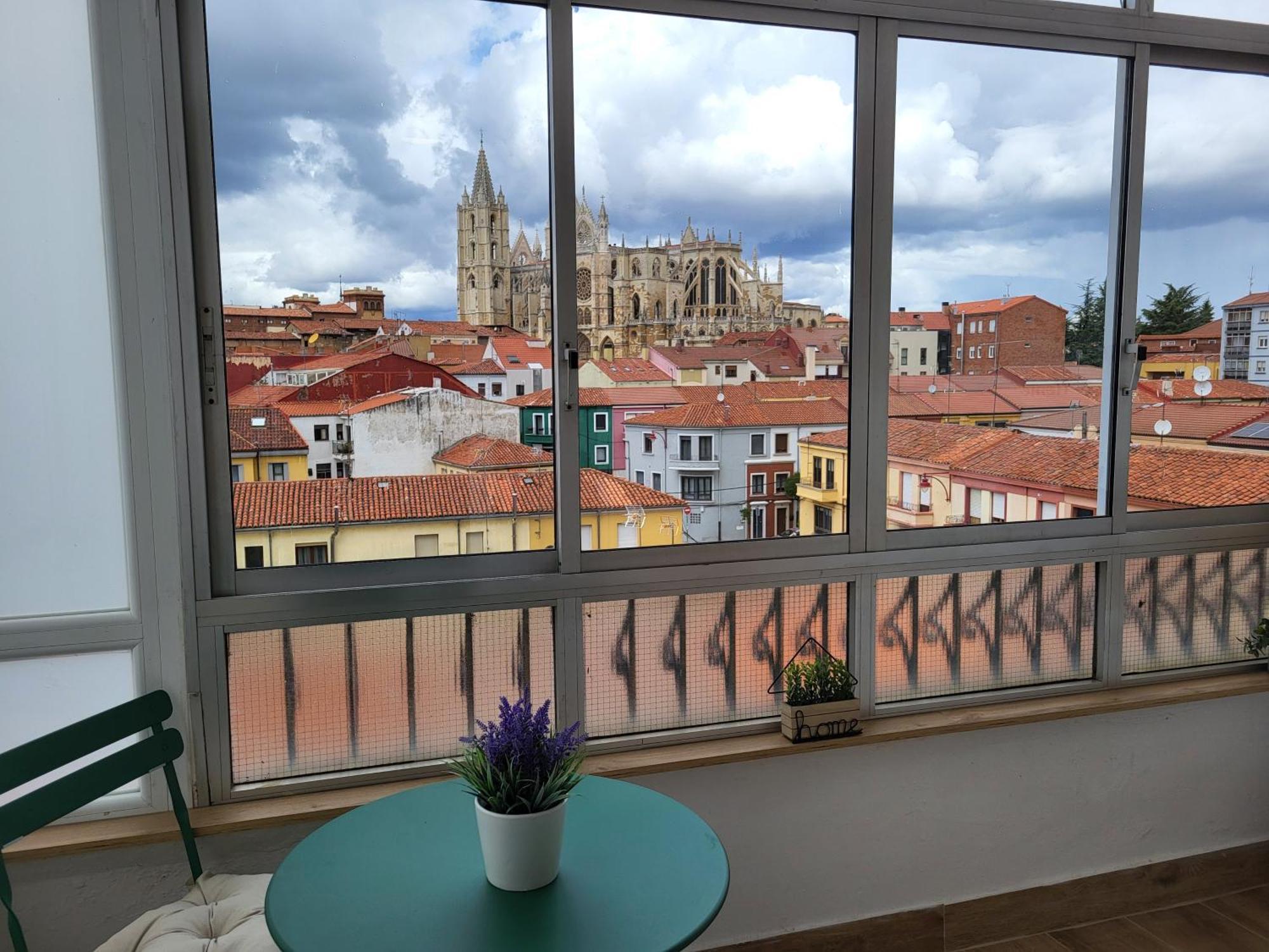 Catedral De Leon II Apartment Екстериор снимка